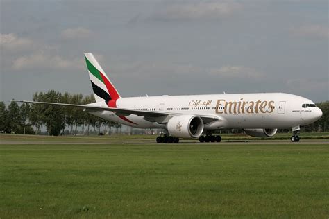 Emirates Boeing B777 200LR .